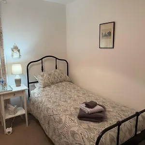  Homestay Single With Beautiful Garden